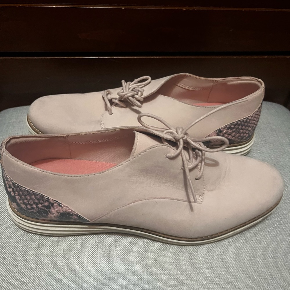 Pink Coke Haan Loafers. Great Condition. Leopard detail on heel. Super cute.